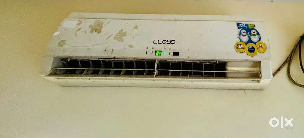 1.5 Ton 5-Star AC  Excellent Condition  Less Used
! LLYOD BRAND