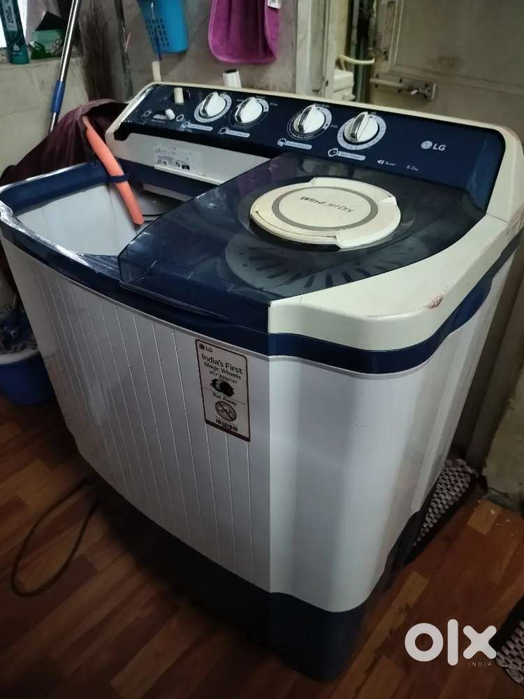 LG WASHING MACHINE semi auto 8kg