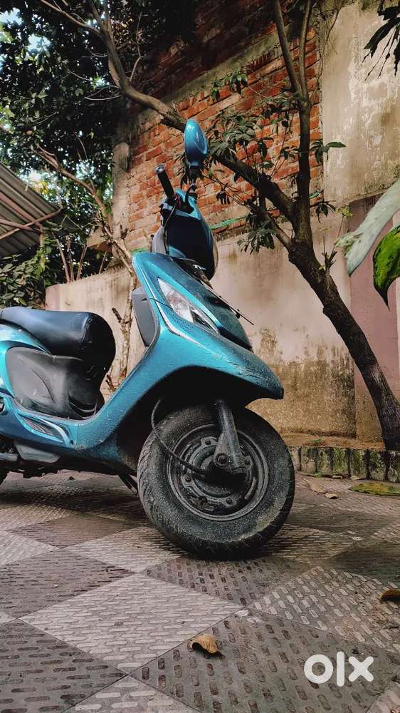 Still in best condition. Guaranty of 100000 more kilometres of ride.