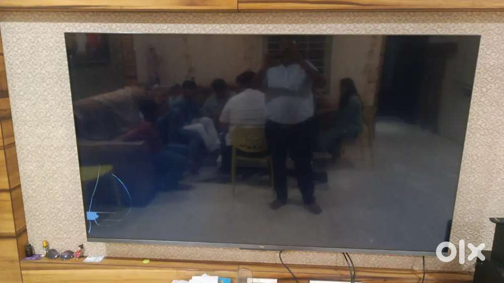 TV 75 Screen Damaged but Mother Board Good