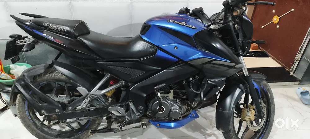 Pulsar Ns 160