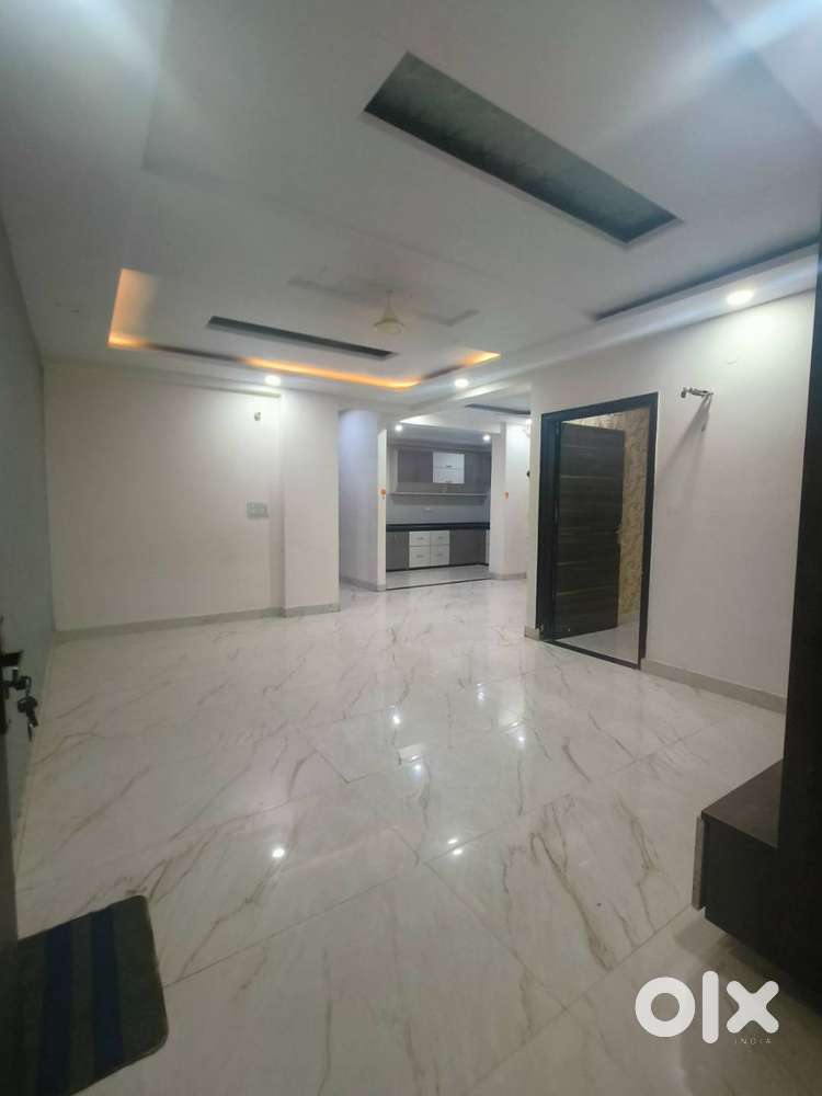 3 BHK SEMI FURNISHED FLAT FOR RENT FOR ONLY FAMILY AT NARYAN VIHAR