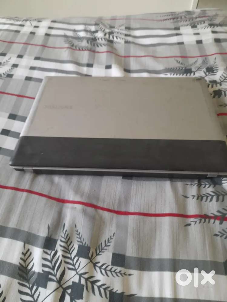 Samsung laptop 2011 model dummy peice