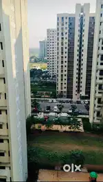 1.5 bhk Flat On Sale Lakeshore Green