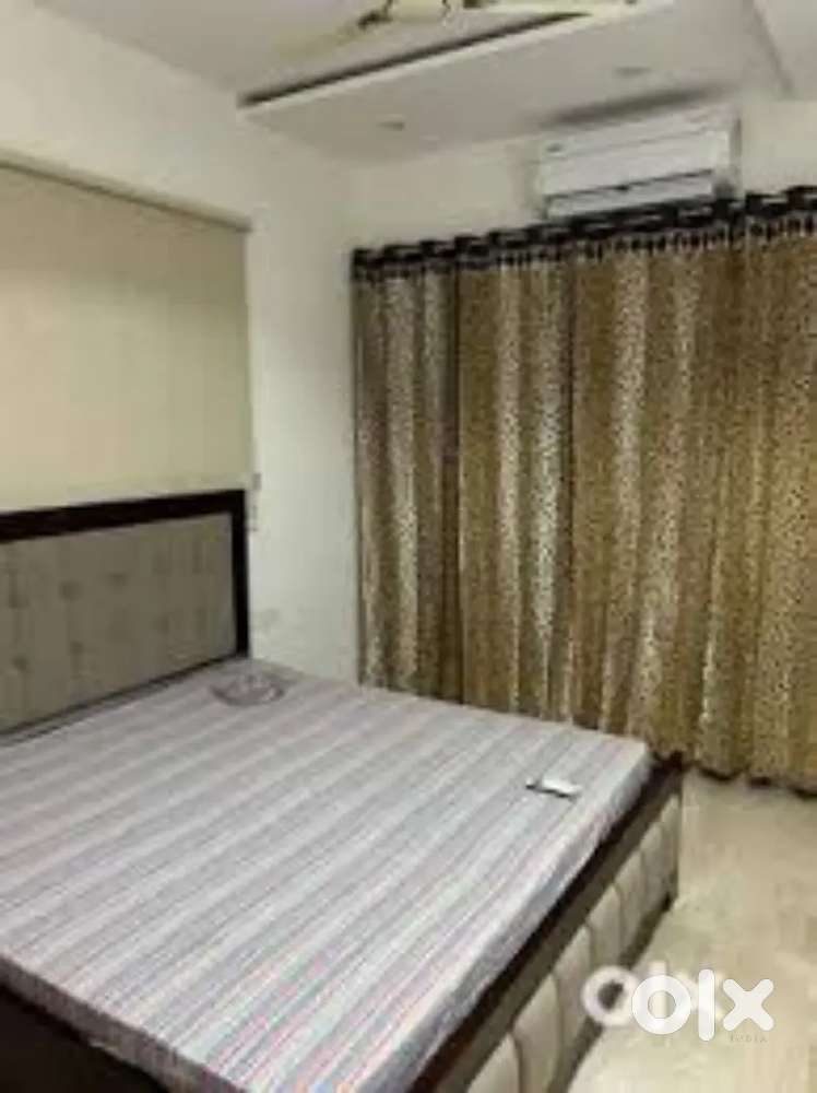 Family/girls 2 bedroom kitchen 2 bath sector 44 Chandigarh