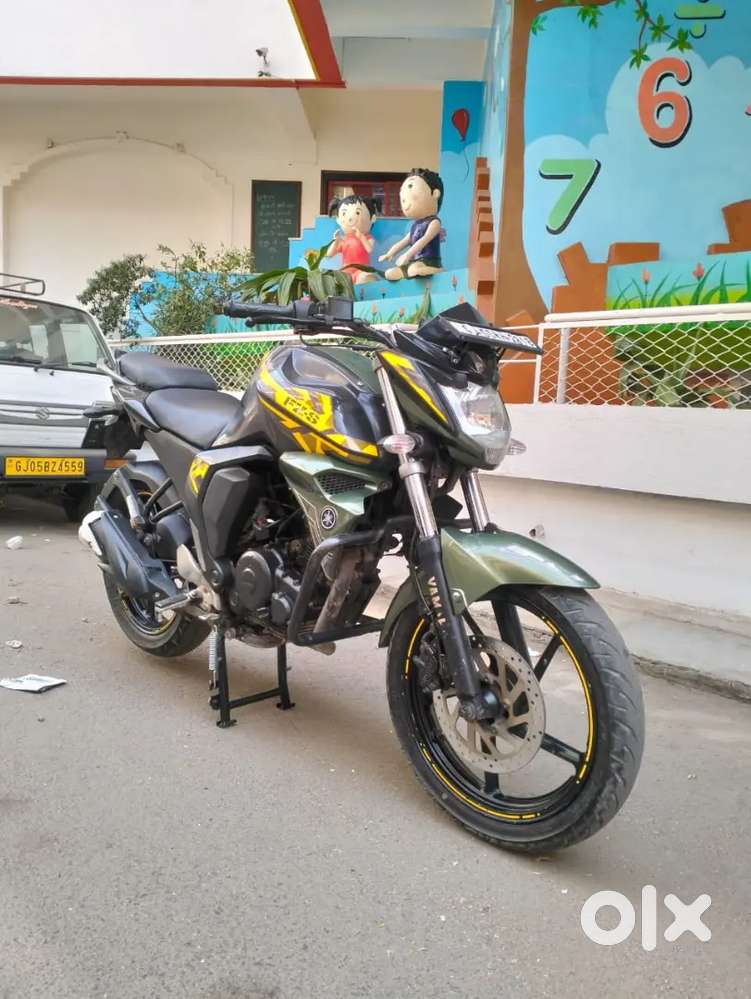 Yamaha fz-s V.2 soowroom candison bike