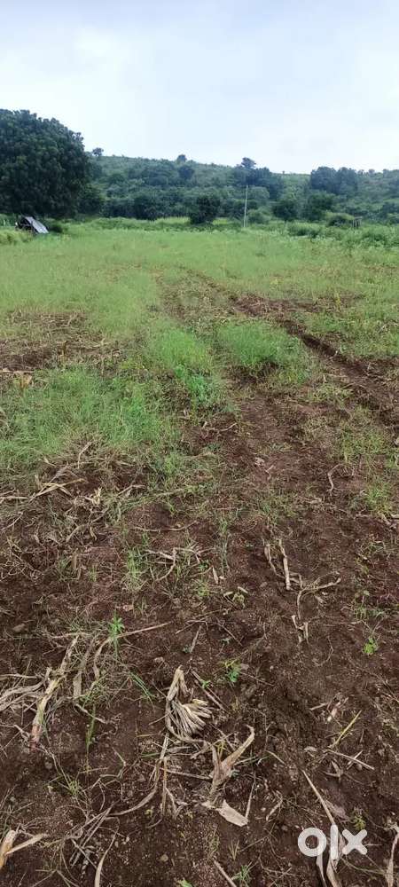 मेन रोड टच एक एकर जमीन विकणे आहे शेंद्रा एमआयडीसी मध्ये