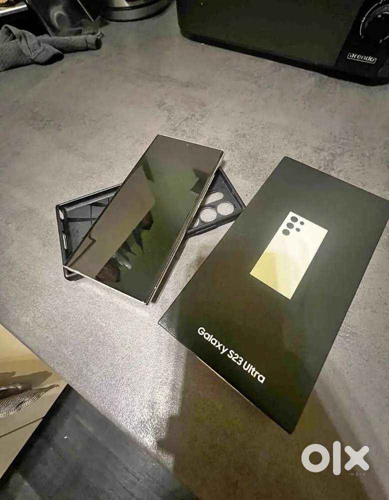 I want to sell my Samsung s23 Ultra with box