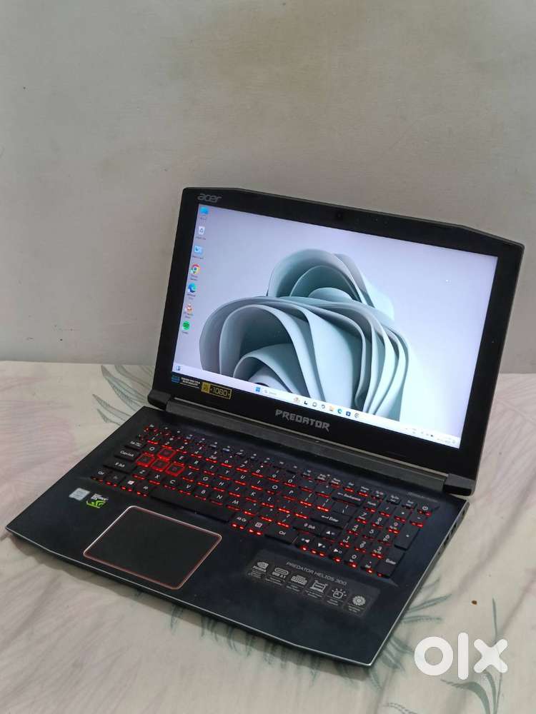 Gaming Laptop Acer Predator Helios 300 Core i7 16gb 256gb SSD+1TB HDD
