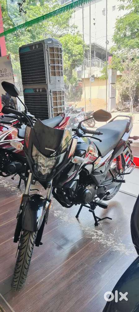 SP125 DOWN PAYMENT 11999/FREE HELMET.