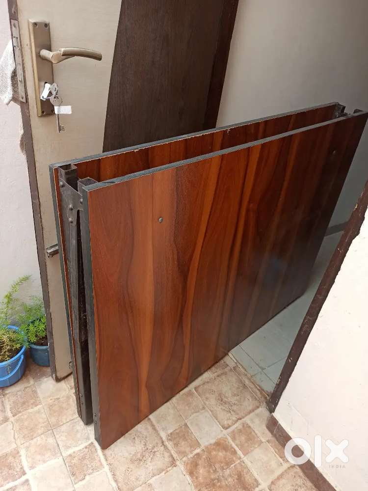 Folding bed