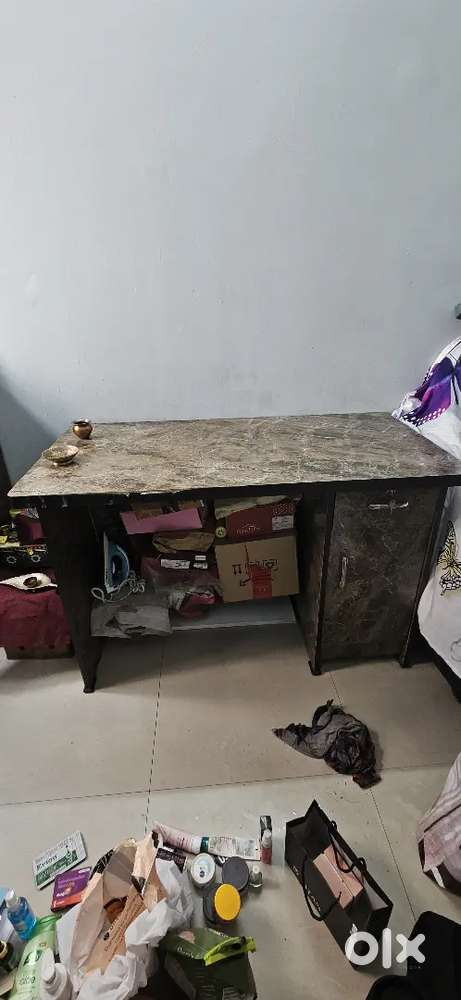 Computer table and chair