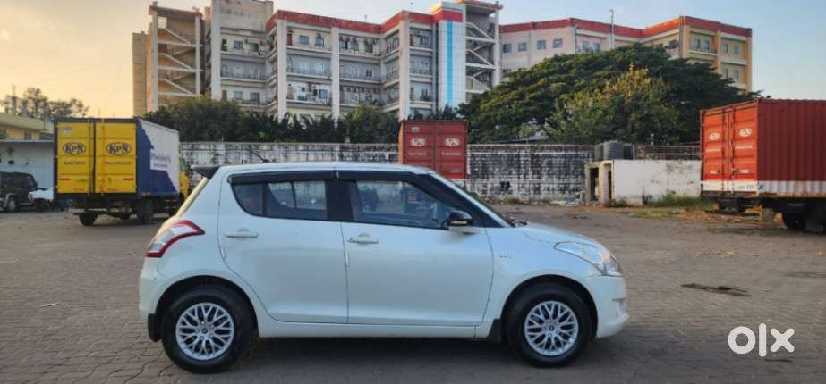 Maruti Suzuki Swift VXI ABS BSIV, 2013, Petrol
