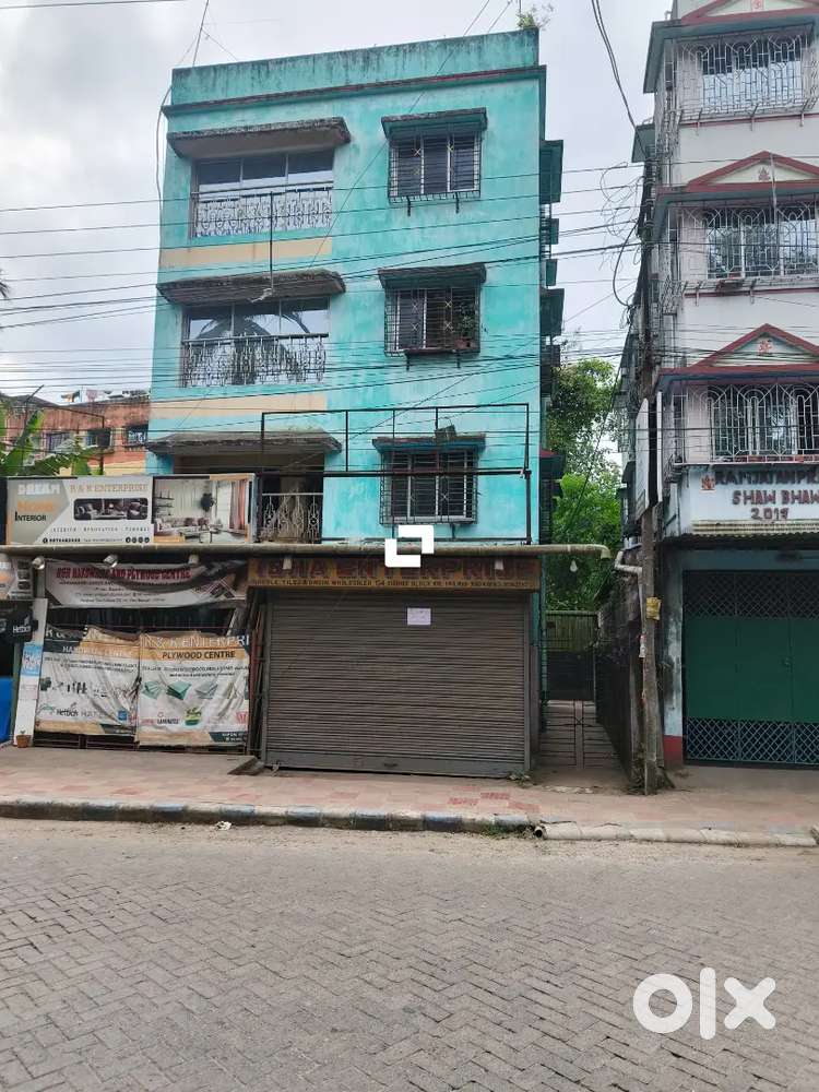 2bhk with all amenities stand alone apartment on the main NSC Bose Rd.