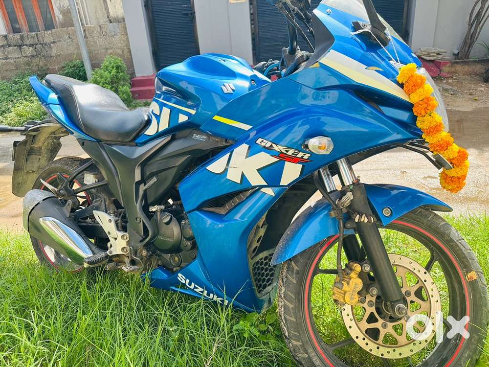 Gixxer sf blue MotoGP Edition