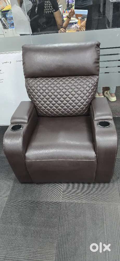 Recliner sofa