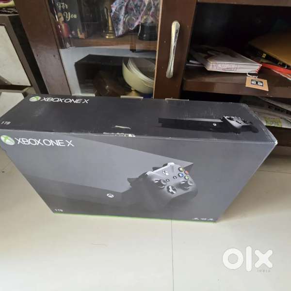 Xbox One x 1TB Gaming Console with Forza Horizon 4 Game CD