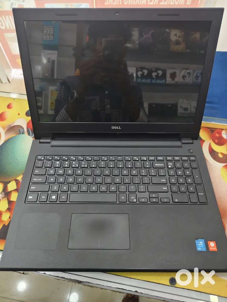Dell Inspiron 3542 , 4.00 GB ram , 256 storage ,