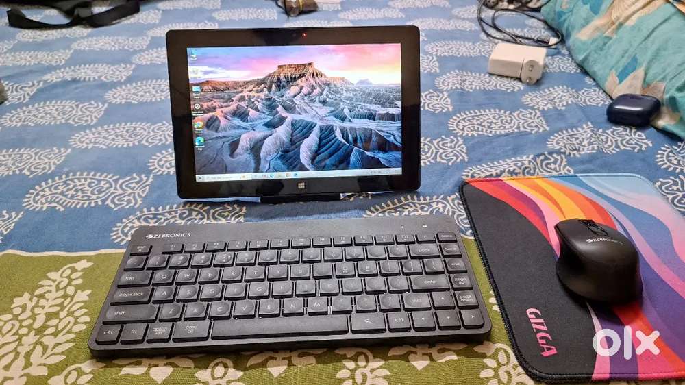 Iball laptop 12 inches Bluetooth keyboard and mouse