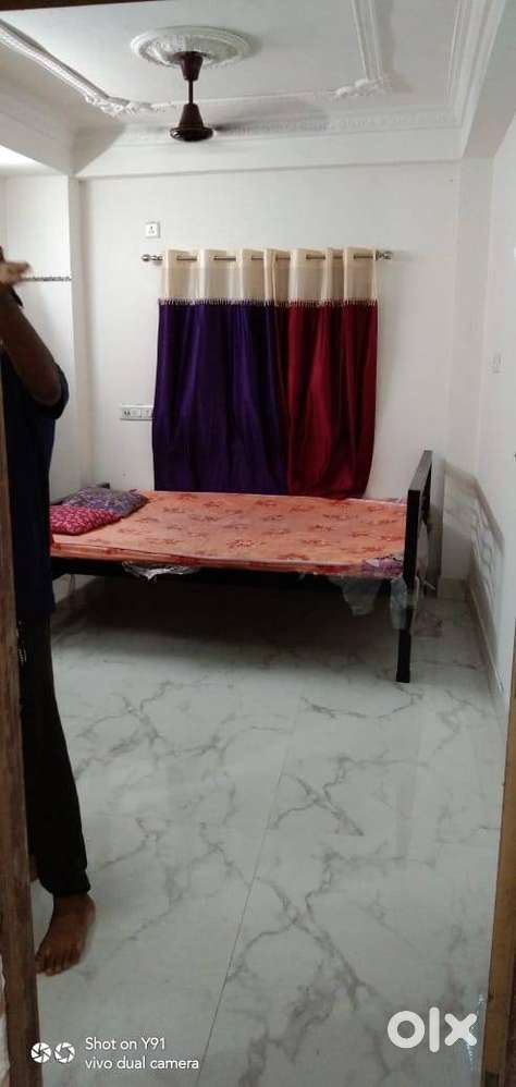 Flat rent at jhill par new town action area.