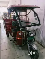 YATRI LODER  RIKSHWA  EV