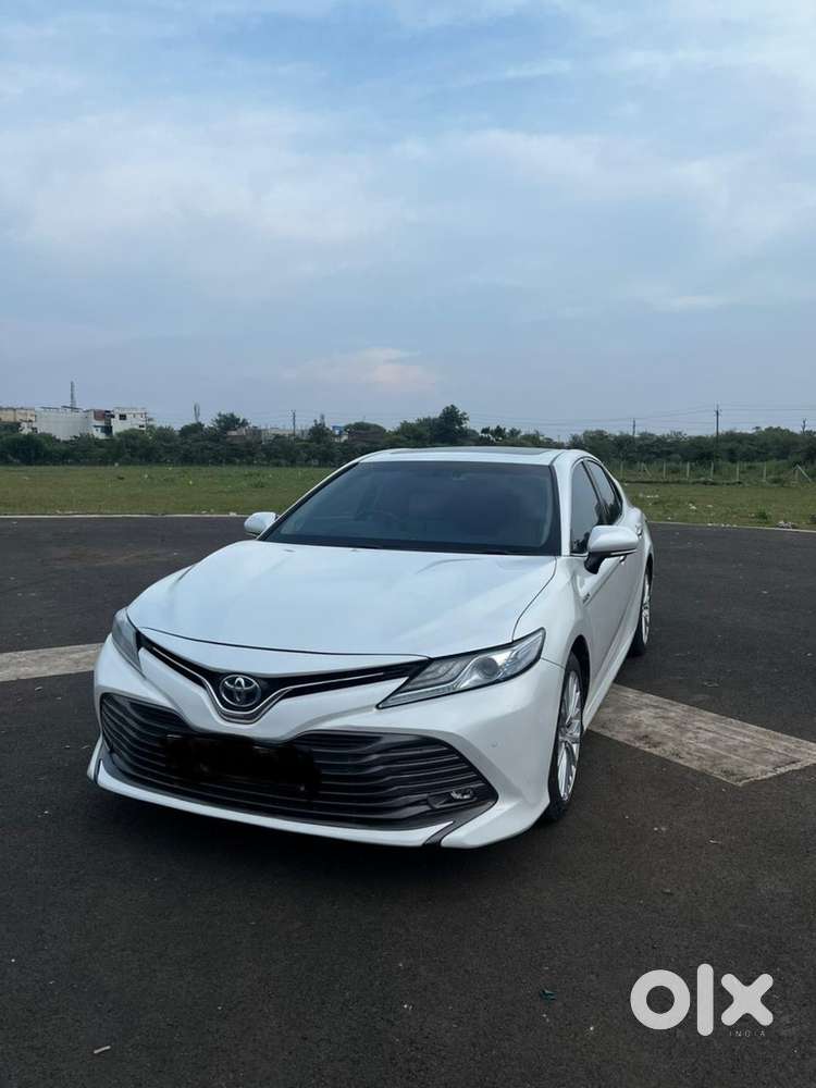 Toyota Camry 2020 Petrol Well Maintained