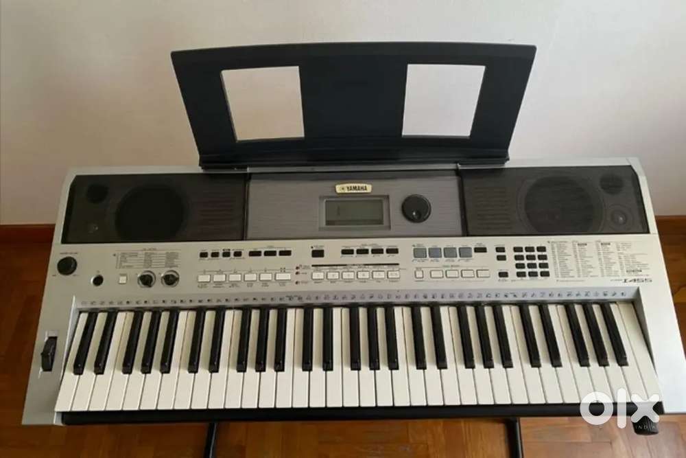 Yamaha PSRI455 Keyboard