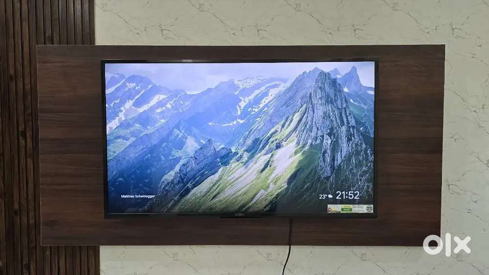 SONY BRAVIA 2 SMART TV FOR SALE