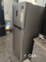 Samsung Refrigerator (253 Litres Gross)