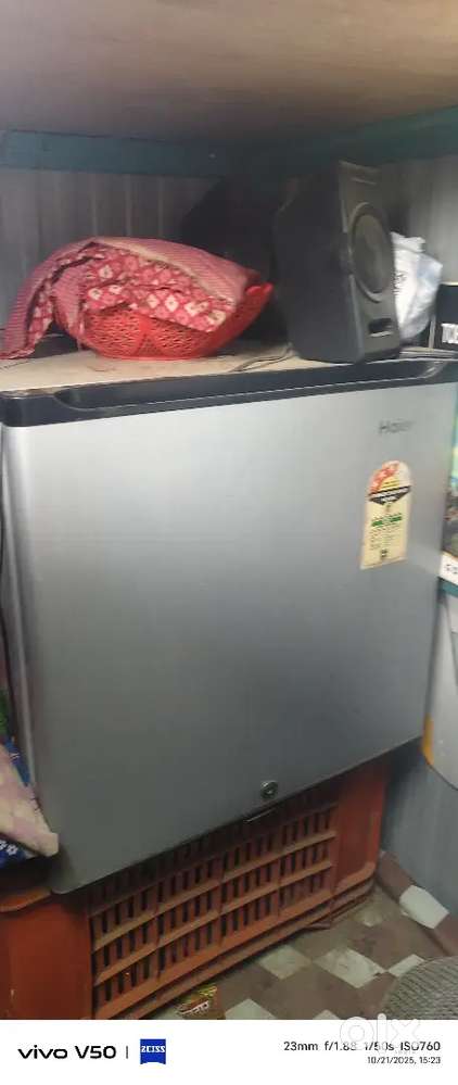 Haier Mini fridge