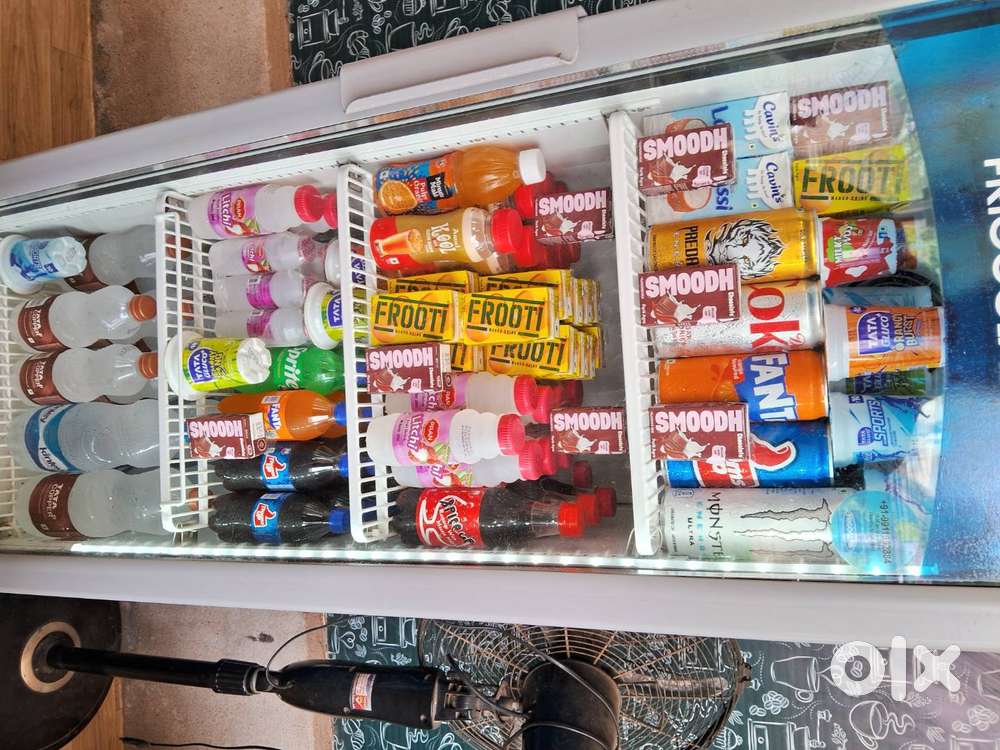 LOOKING FOR A FAST FOOD COOK OR ASSISTANT