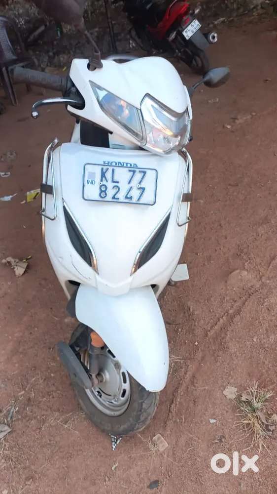 HONDA    ACTIVA    5G    SINGLE    OWNER