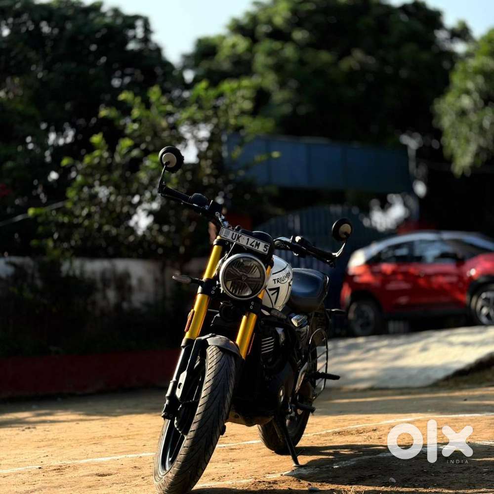 Triumph speed 400 april 2025