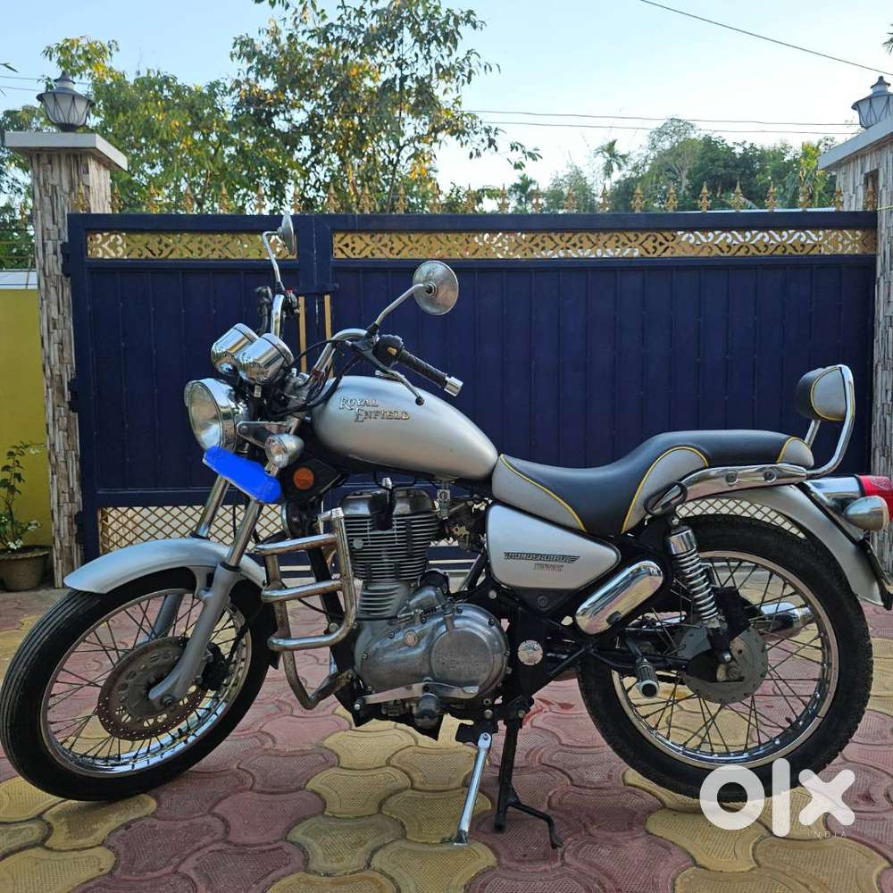 Own a retro legend! Thunderbird Twinspark, beautifully maintained