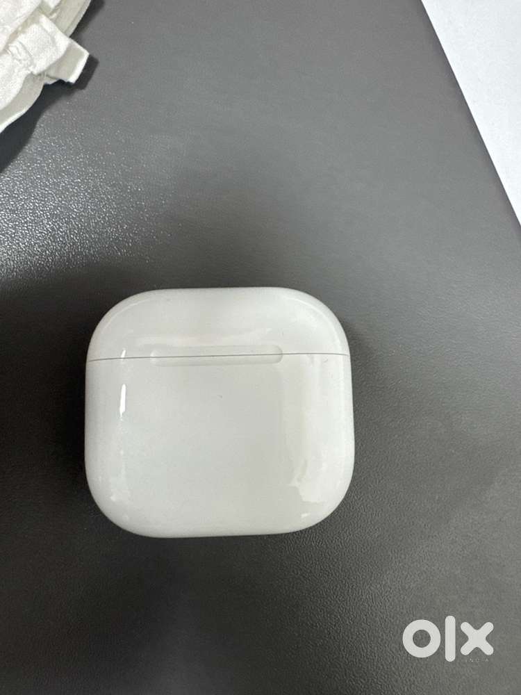 Apple airpod gen 4