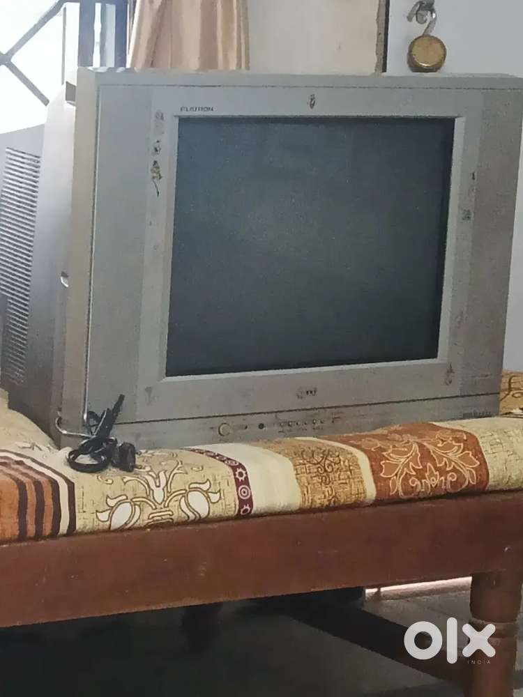 LG tv,15 years old,