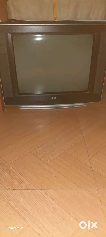 CRT television
