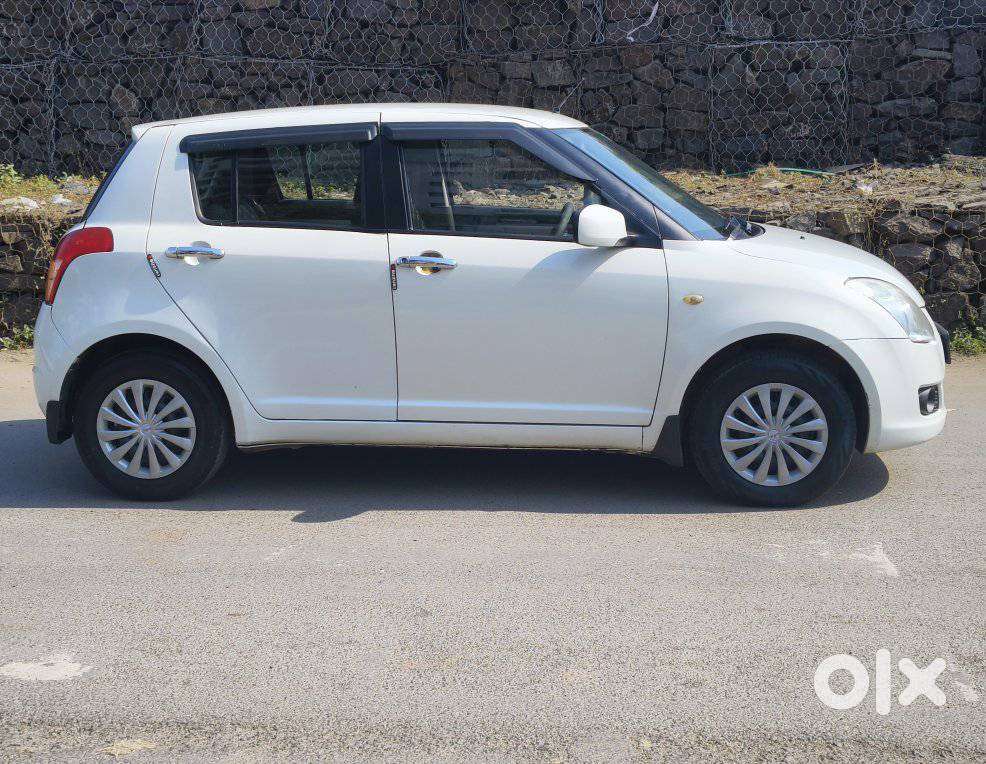 Maruti Suzuki Swift, 2011, Petrol