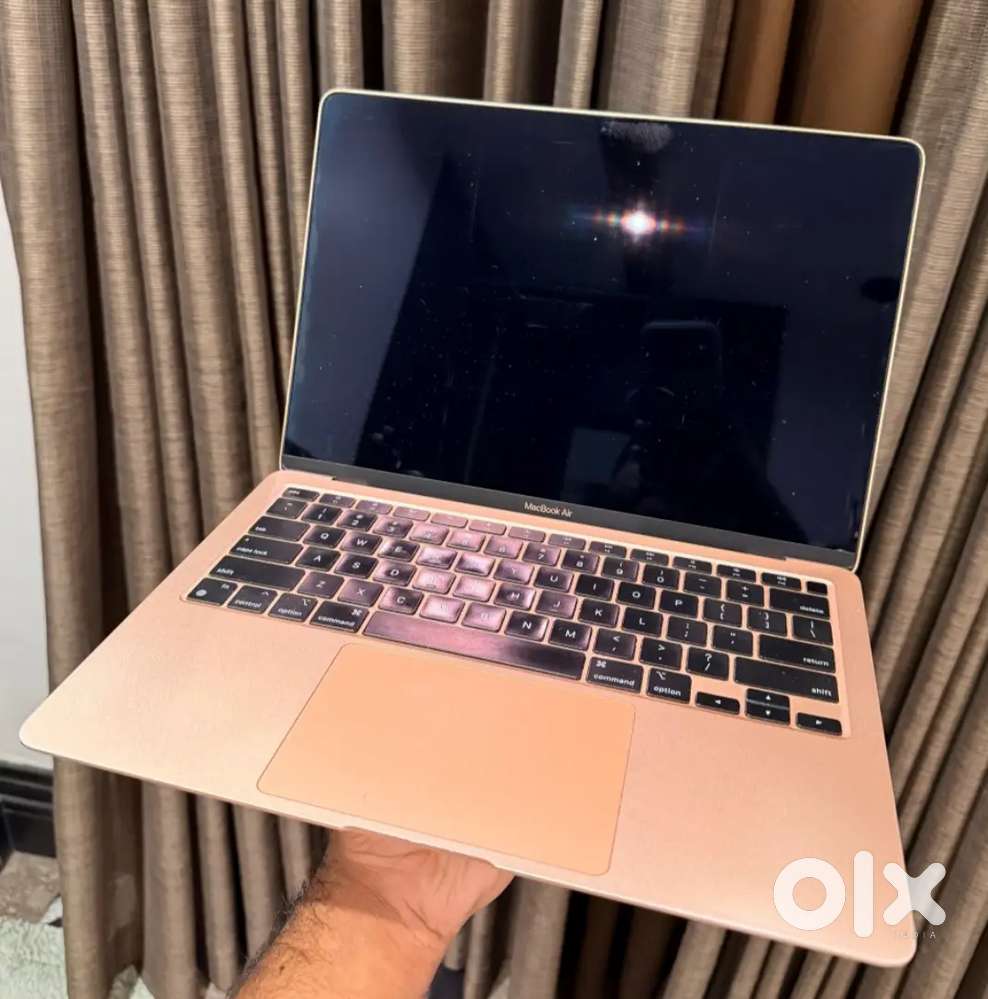 Macbook Air M1 Original box, invoice, charger available