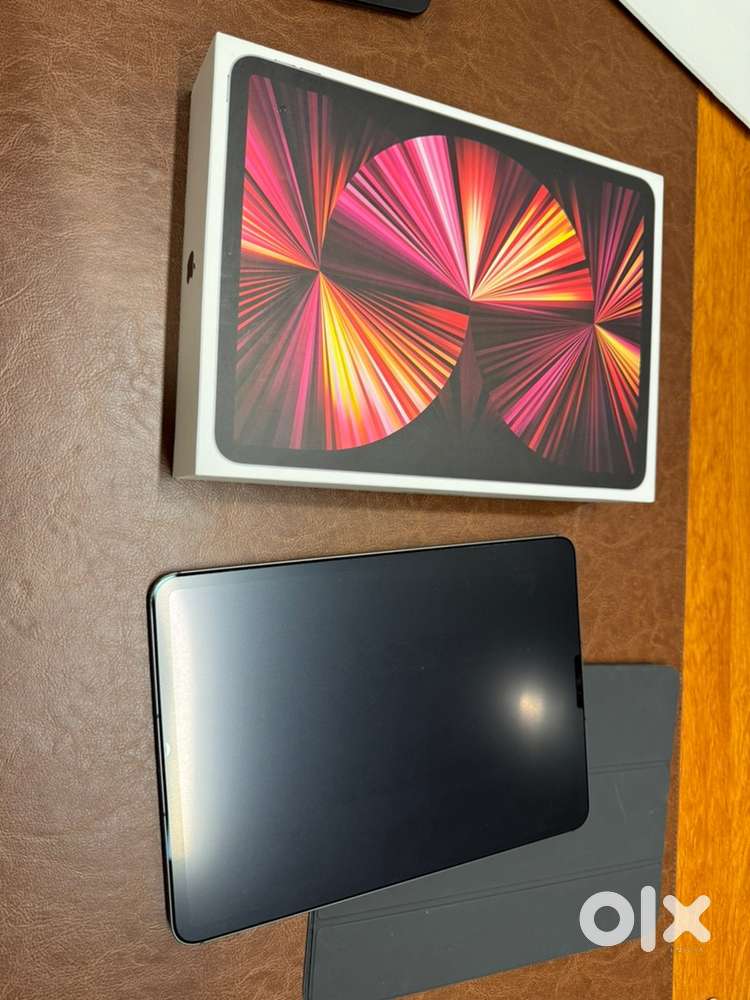 iPad Pro 11-inch (3rd Gen) – 128GB  Wi-Fi + Cellular + Smart Folio