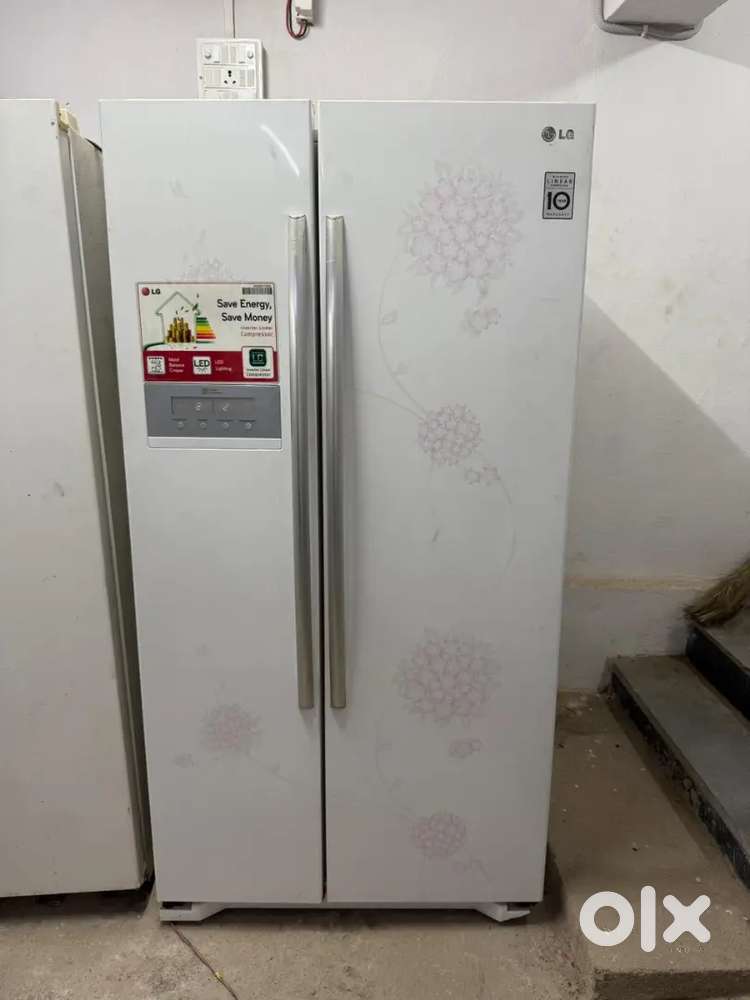 LG side by side refregerator
