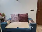 3+2 sofa set with 2 puffs and centre table