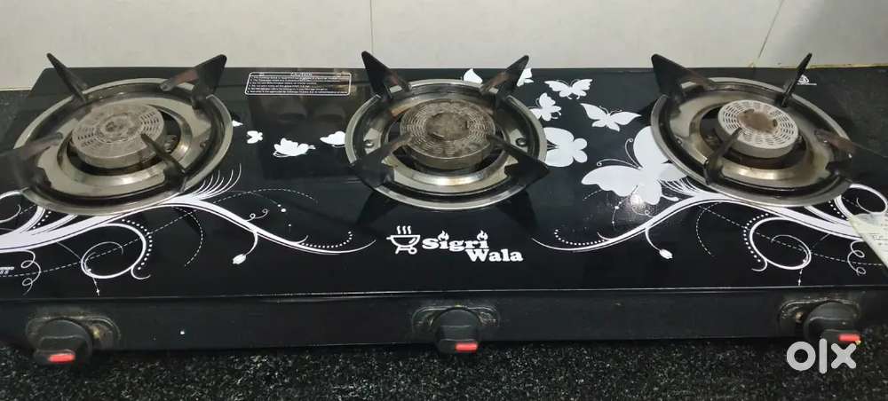 Sigri wala 3 burner gas stove in new condition.
