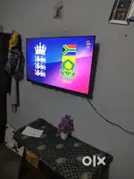New Smart LED in 8K in Warranty
