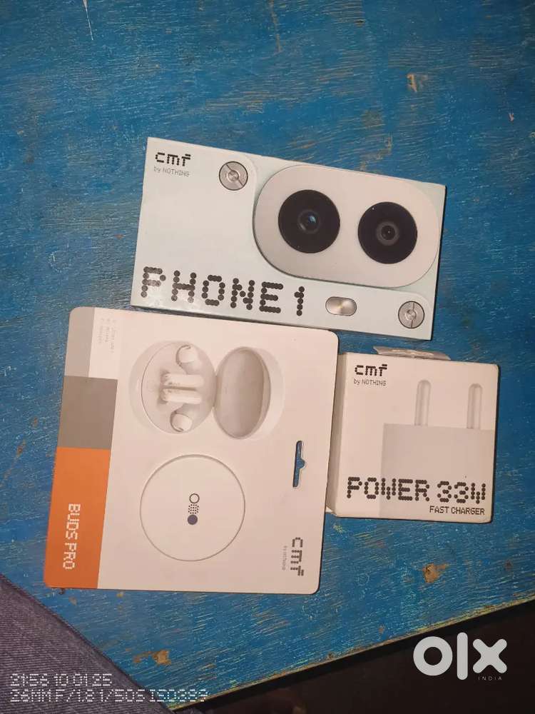 Nothing CMF phone 1 (6+128) + charger Free buds free
