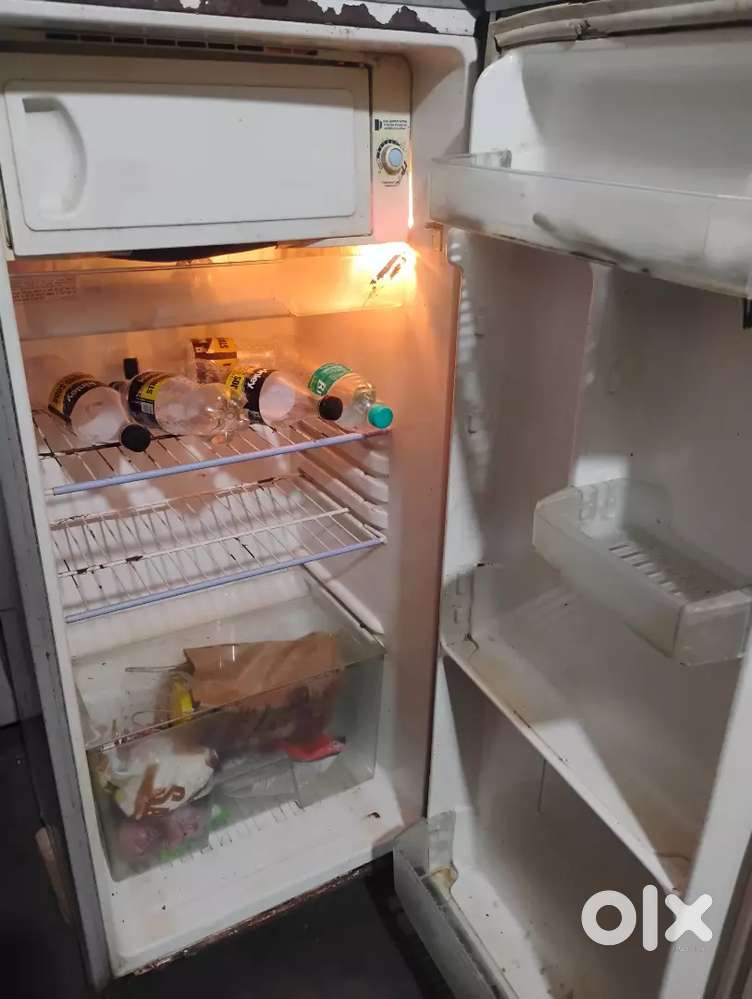 SAMSUNG FRIDGE