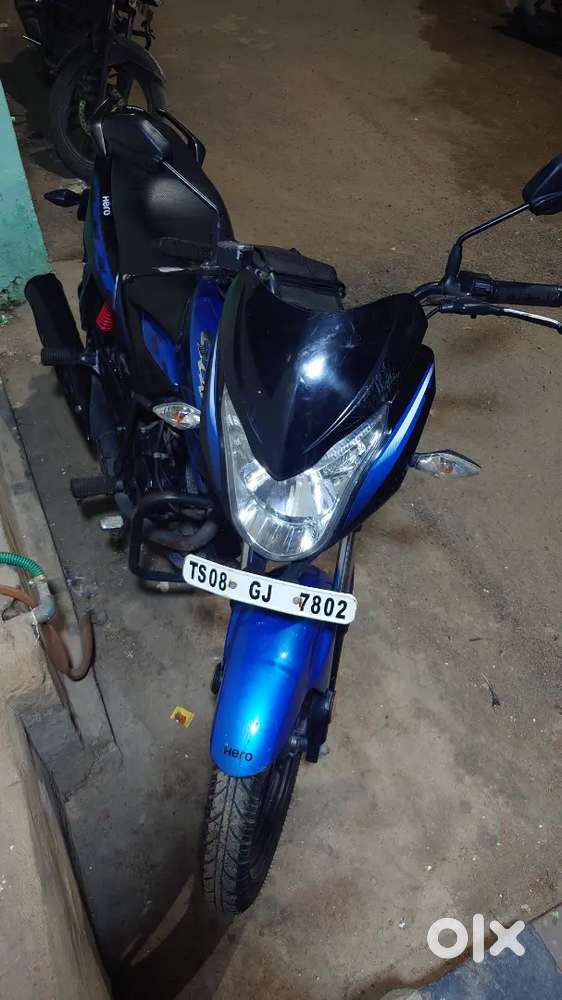 Glamour in neat condition