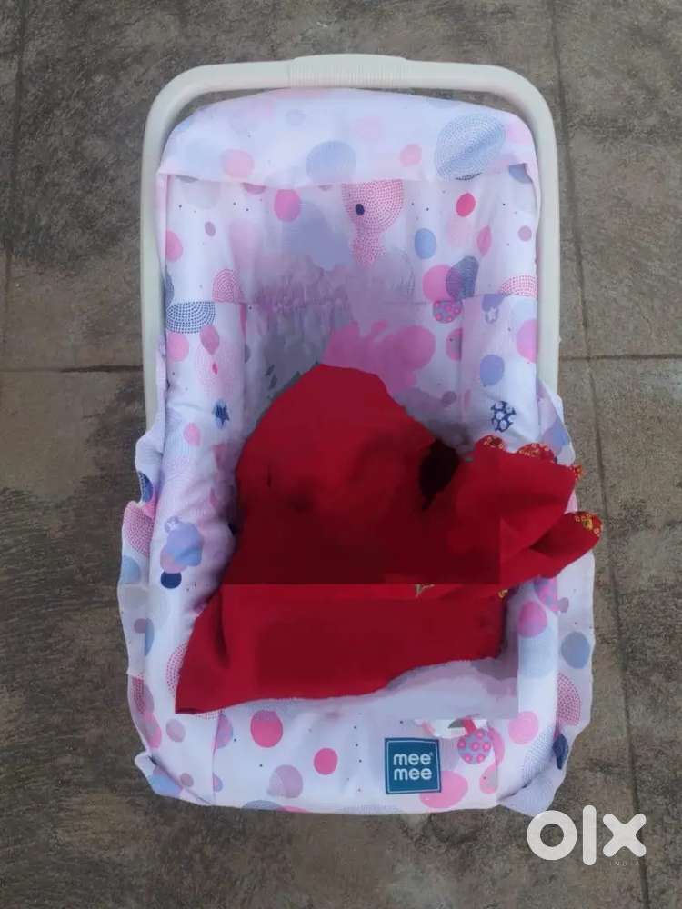 Mee Mee 5 in 1 Cozy Baby Carry Cot