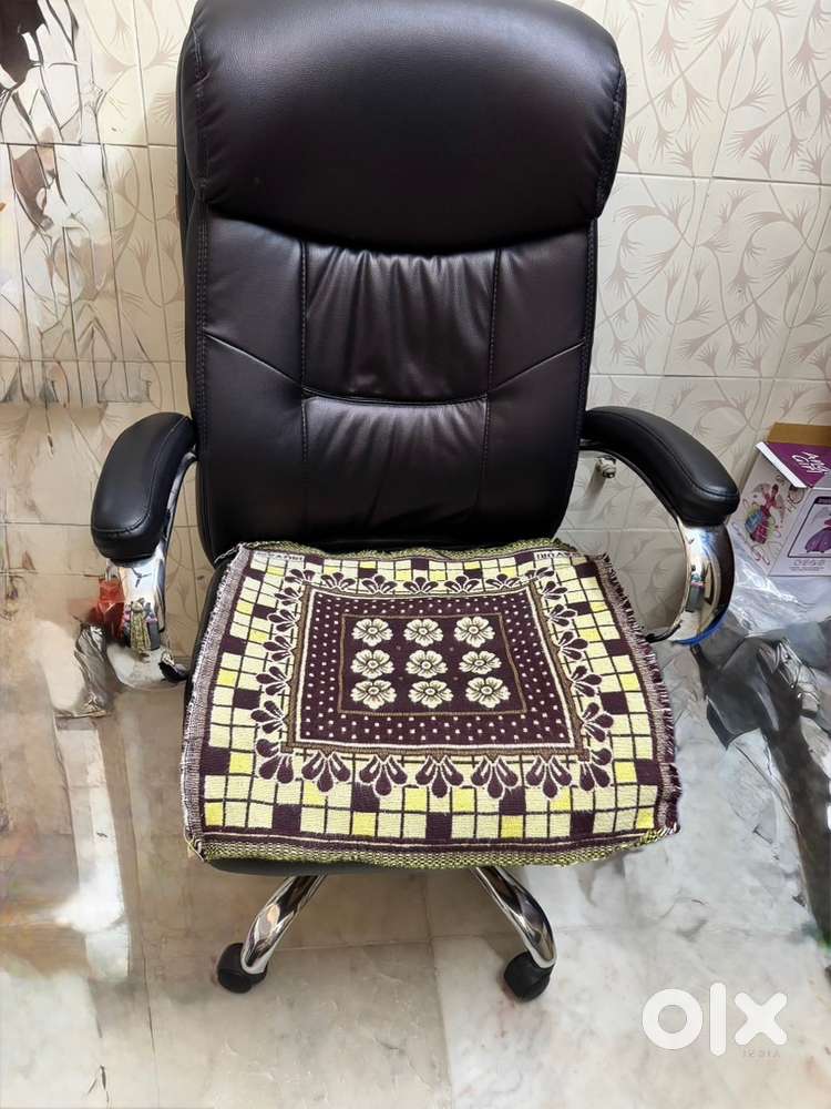 Computer Table with Chair