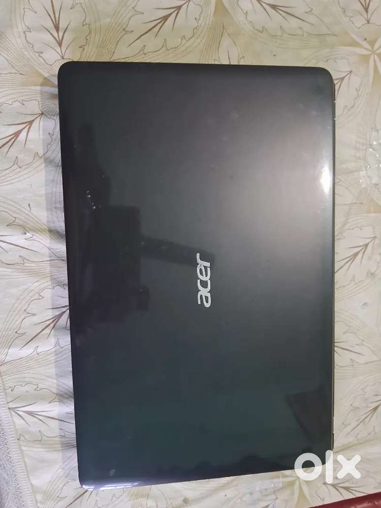 Acer Laptop 4gb ram 500gb hard disk ₹10000